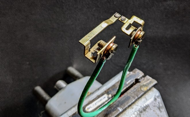 Switch contacts arranged for photography